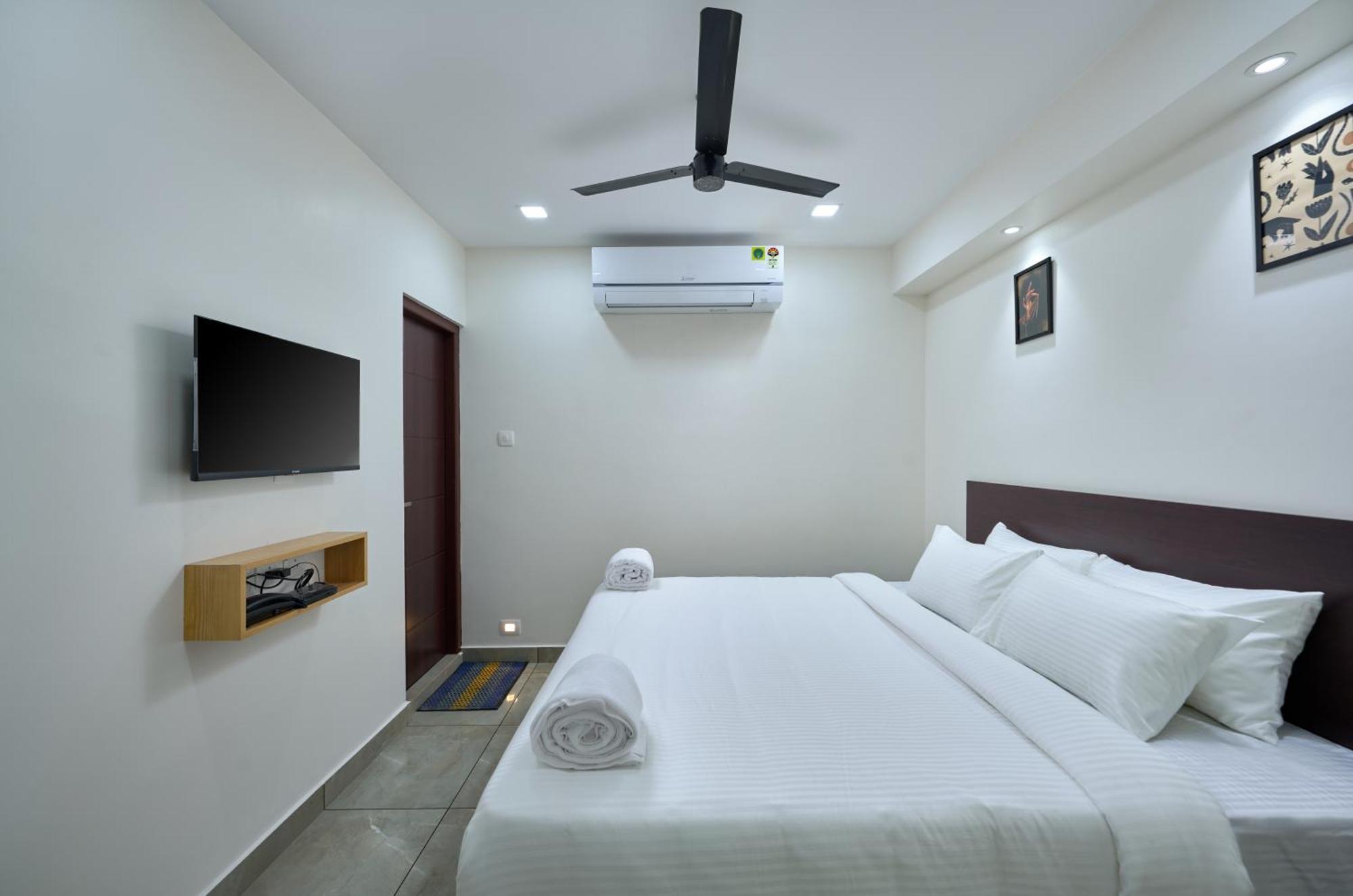 Reach Inn Kochi Exteriör bild