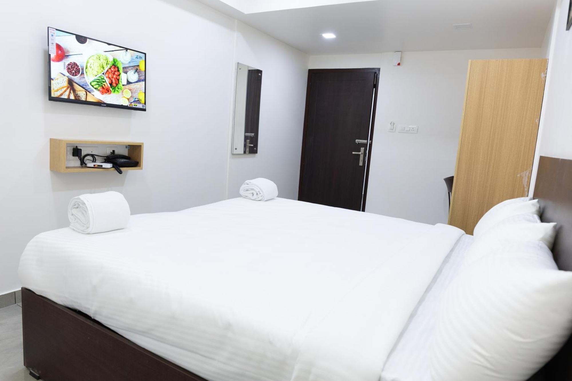 Reach Inn Kochi Exteriör bild